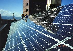 community-RTEmagicC_rooftop_solar-_commercial_01.jpg