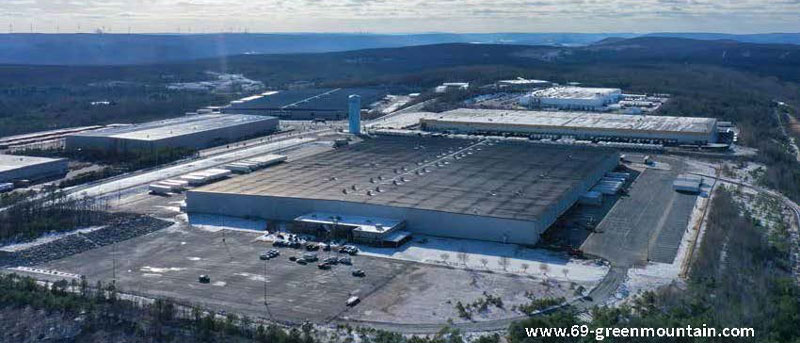 101 Commerce Drive 470000SF